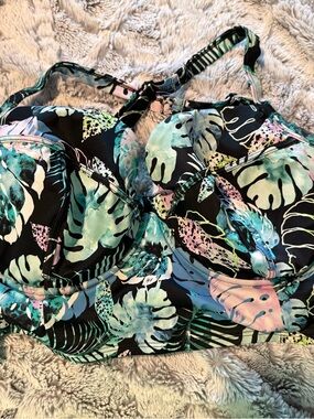 Torrid tropical swim top sz 1